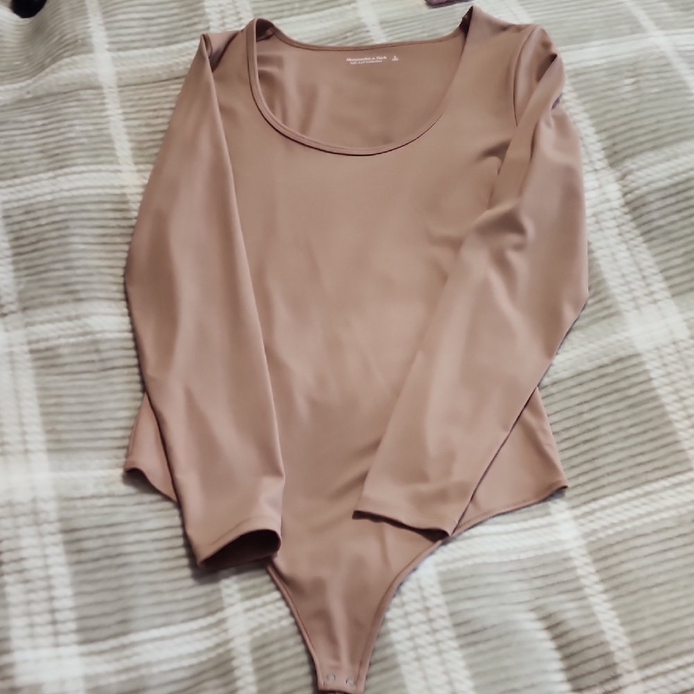 Abercrombie & Fitch Leodard
